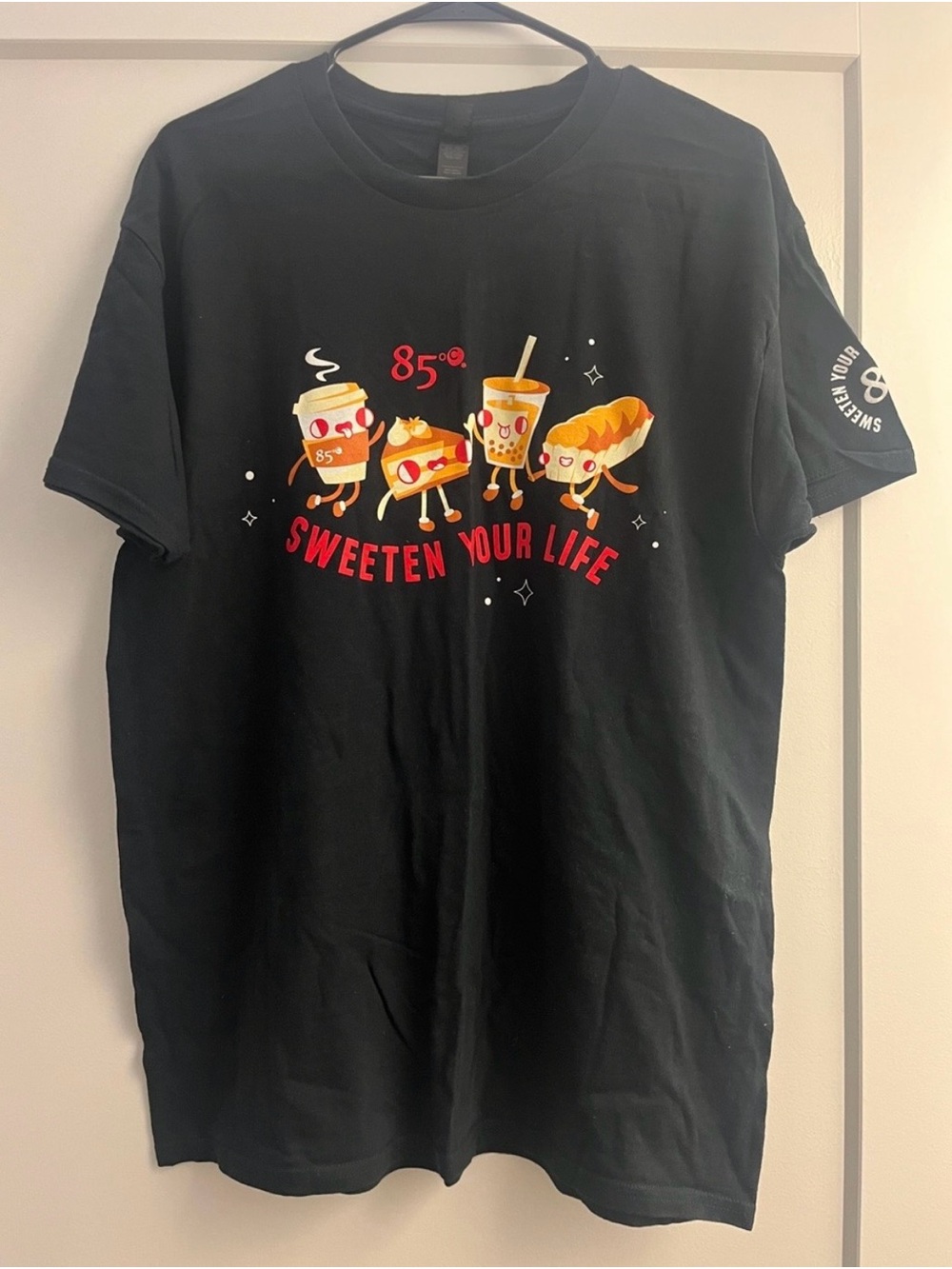 85 degrees bakery pastries and drinks black and red tee shirt